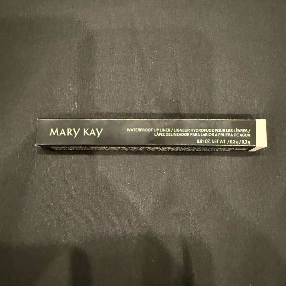 Mary Kay Waterproof Lip Liner - Beige Nude New in Box